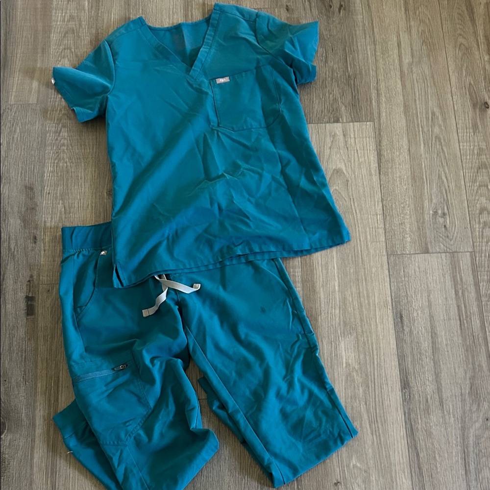 Figs Teal Scrub Set